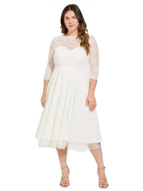 Torrid Ivory Lace & Tulle Sweetheart Illusion Wedding Dress Tea Length Size 18